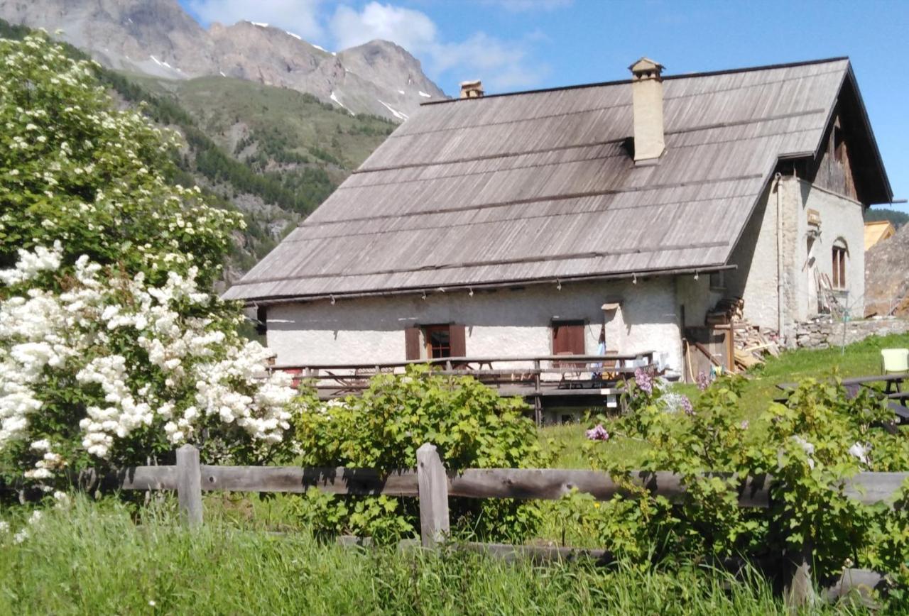 Auberge L'Estoilies แซ็ง-เวร็อง ภายนอก รูปภาพ