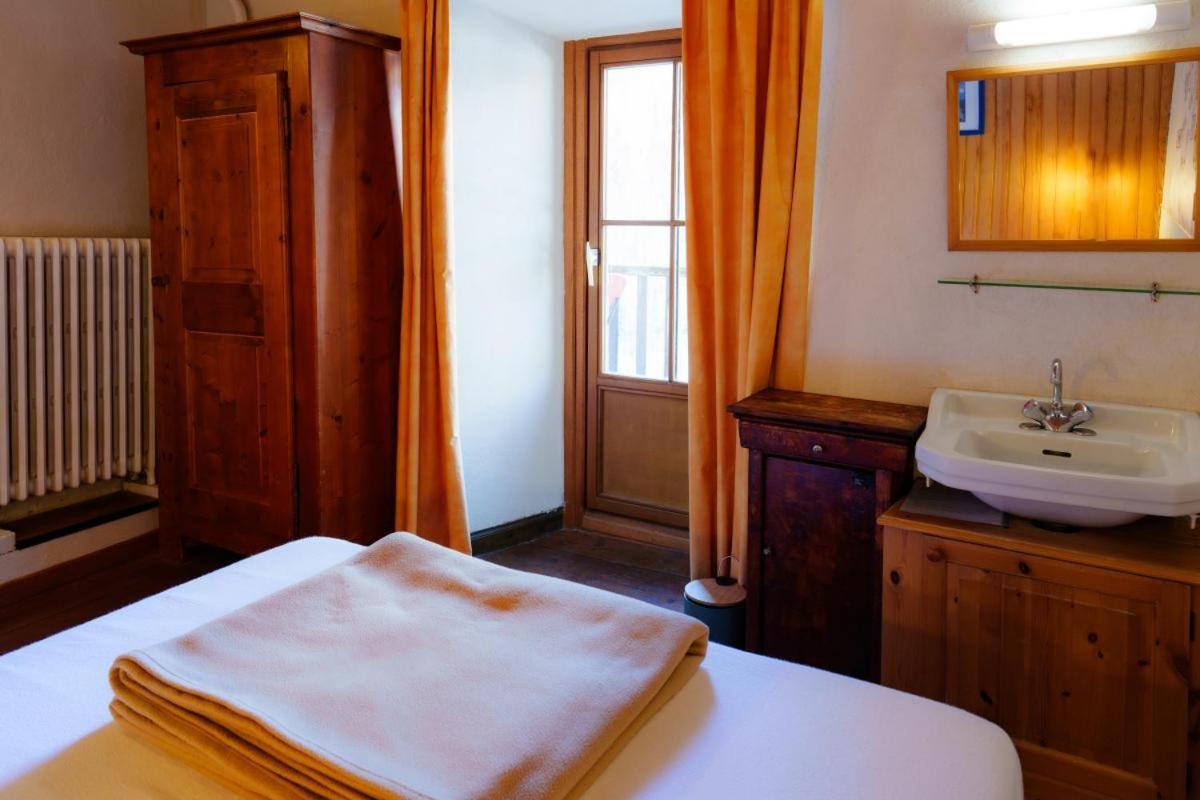 Auberge L'Estoilies แซ็ง-เวร็อง ภายนอก รูปภาพ